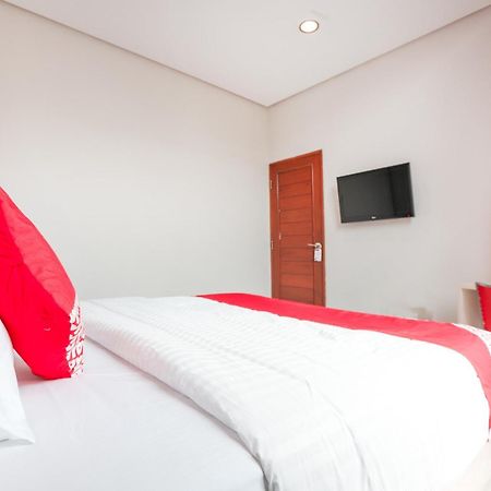 Oyo 148 Cempaka Place Homestay Dżakarta Zewnętrze zdjęcie
