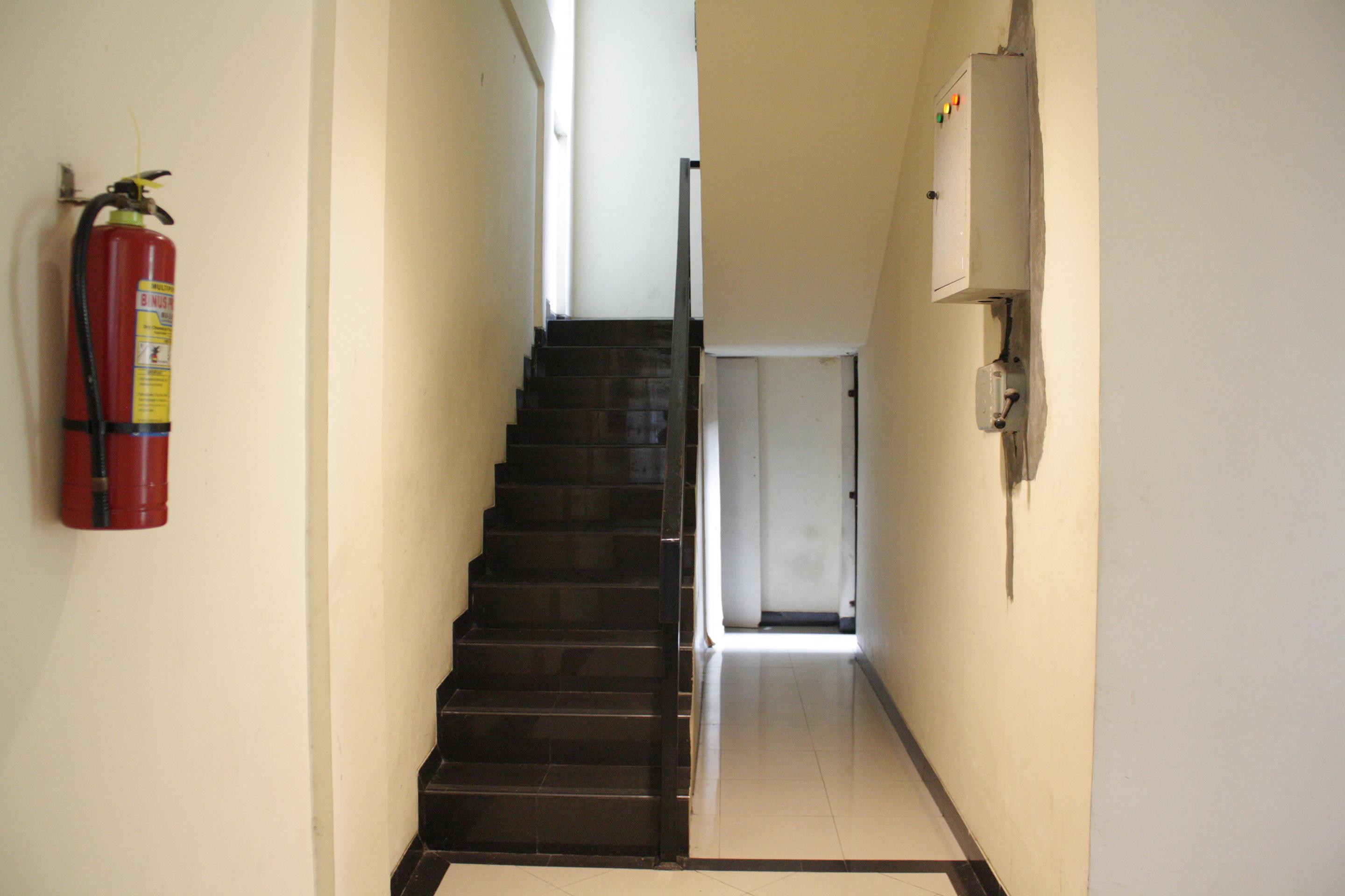Oyo 148 Cempaka Place Homestay Dżakarta Zewnętrze zdjęcie